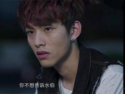 破冰行动伍仔扮演者是谁 李昊楠私下生活曝光系软萌少年