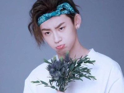 小鬼否认恋情传闻 与王凯琳传恋情绯闻的女子身份曝光
