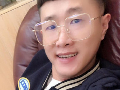 快手白小白的媳妇照片 白小白和张二嫂是什么关系