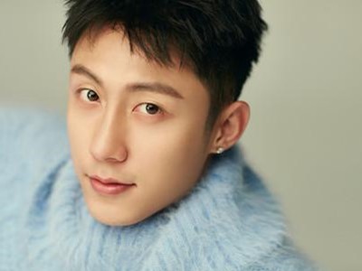 王雨馨怎么认识黄景瑜 起底两人短暂婚姻离婚原因是什么
