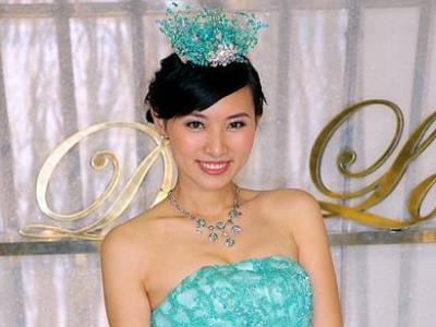 二人转演员陈爽是谁 起底本山传媒陈爽与小鹏飞离婚原因