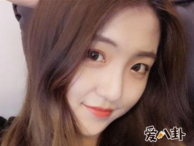 抖音m哥一年赚多少钱 女网红M哥真名叫什么