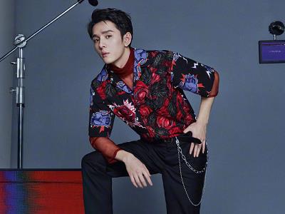 李佳琦直播再翻车 因一个字口误车翻车事件始末起底