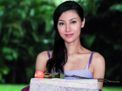 李嘉欣身世 被爸爸抛弃成单亲港姐李嘉欣竟是这样长大的