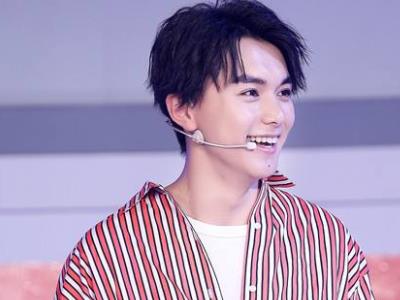 张元坤个人资料 98年小哥哥凭借高颜值圈粉他是哪里人