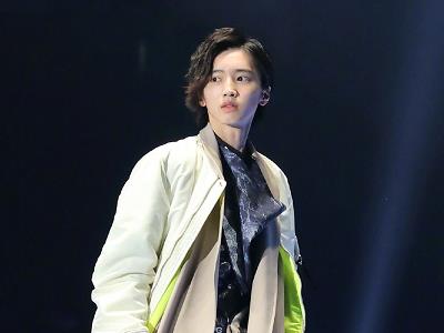 道枝骏佑女装照曝光 00后日男星女装惊人揭家庭背景