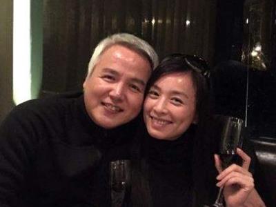 林瑞阳的头发为什么是白的 曾被误会是老婆张庭奶奶