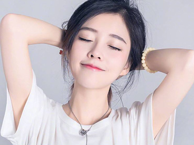 冯提莫告整形医院 整形医院私自用其照片盈利冯提莫有没有整容