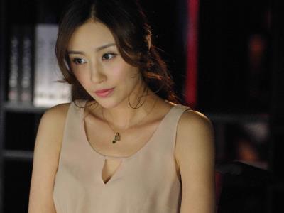 石洋子现在的老公是谁 嫁大11岁吴启华后为什么离婚