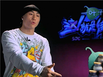 舞者小白的眼睛怎么了 揭小白心酸奋斗史及原名叫什么