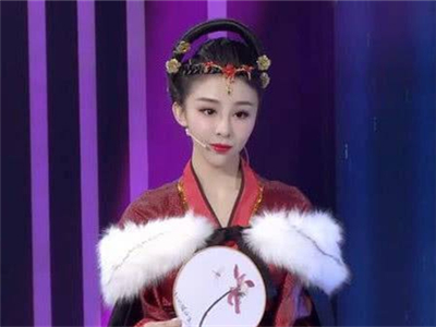 姜析源几几年出生 曾饰范冰冰丫鬟受成龙称赞为何不红