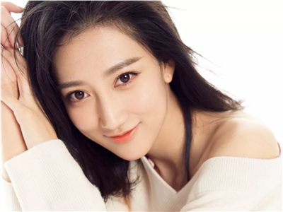 女演员韩菲儿个人资料简介 亚洲小姐选美出身她多大了