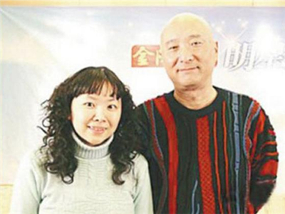 陈佩斯的妻子是谁 陈佩斯背后的女人由护士成为其经纪人