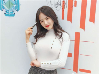 云千千王晶是什么关系 晶女郎云千千是怎么被王晶看中的