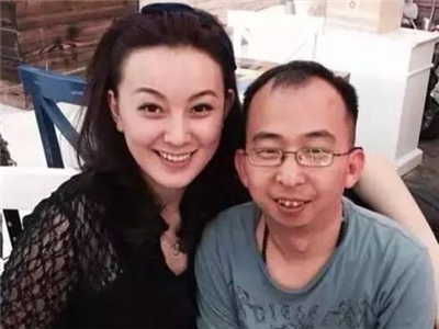 巨兴茂的妻子图片 个人资料 其貌不扬娶貌美妻子