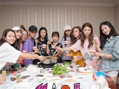 火箭少女101解散了吗 成团2年到时间解散揭成员现状