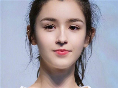 哈妮克孜医院事件 在医院陪奶奶最后时光却被恶意造谣