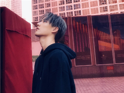 周柯宇个人资料 原名周丹尼尔首部作品就出演男一