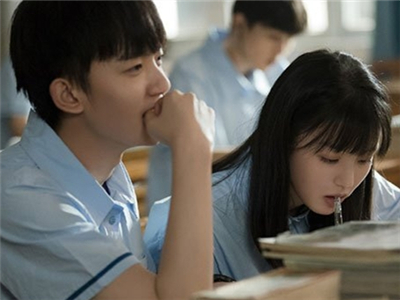 李明德喜欢田曦薇吗 两人真实关系揭秘是怎么认识的