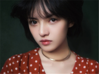 戴蕥琪敖子逸是什么关系 穿盔甲的少女中两人有感情戏吗