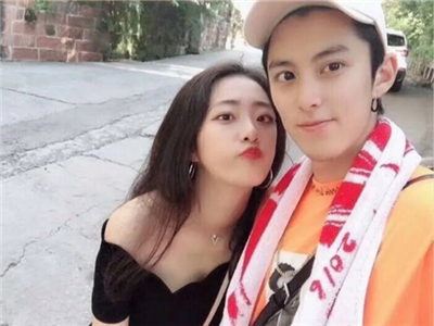 王鹤棣女友是谁 与一女子多张合照曝光女方颜值很高