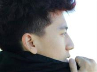 我好喜欢你豹哥谁演的 扮演者包亚铭详细资料揭秘