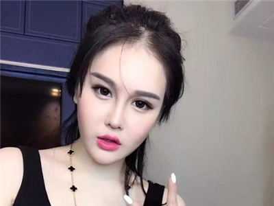 赵本山女儿吐槽自家私人飞机 停机费一晚2万后悔买了