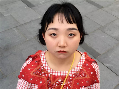 辣目洋子本名李嘉琦 因短视频走红今因本名上热搜