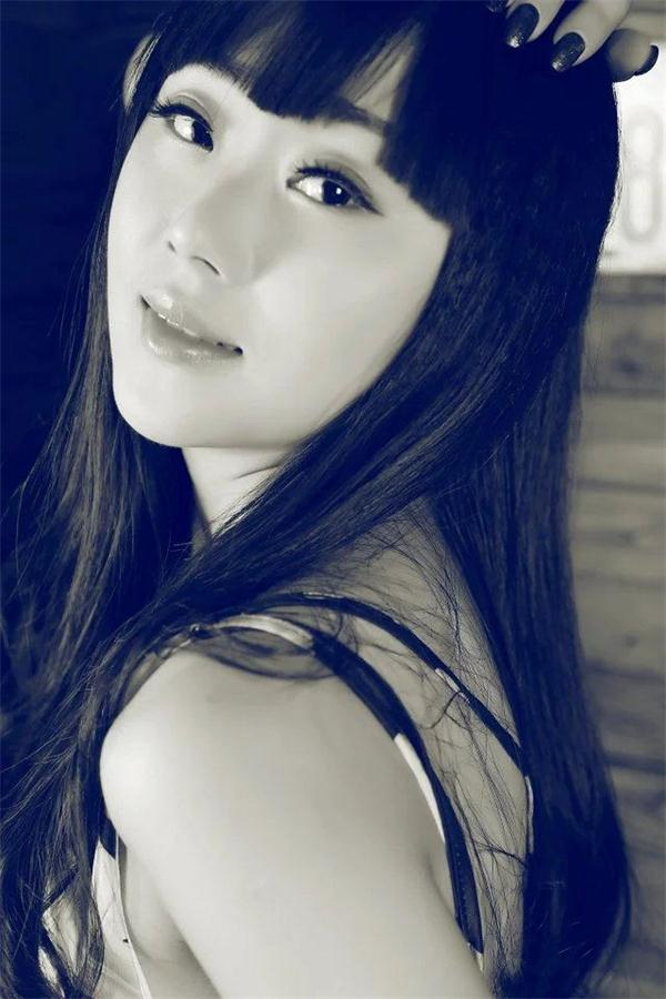 芙蓉不及美人妆，可爱呆萌YY主播小柒柒(4)