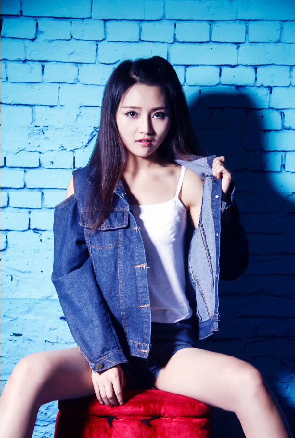 小玉晗，真正的清纯女神美女主播照片(3)