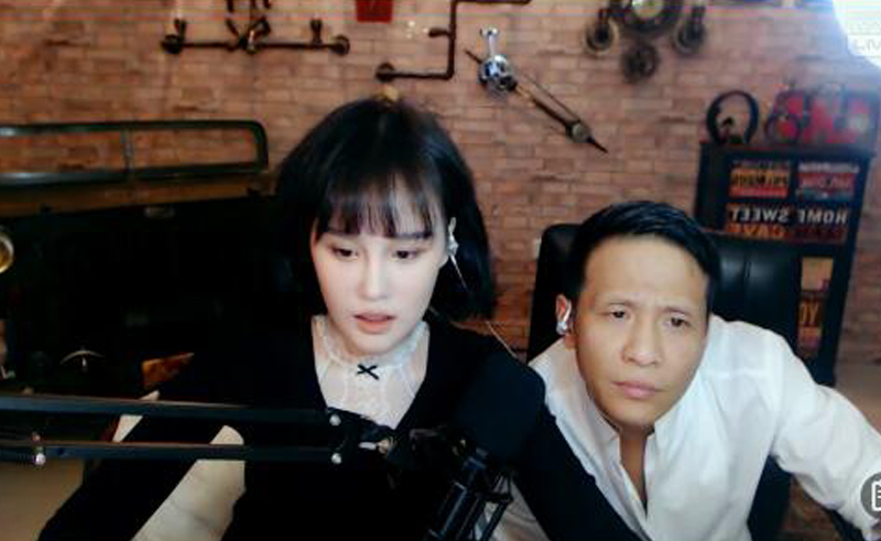“社会你球姐”赵本山女儿赵一涵在YYLIVE上直播首秀