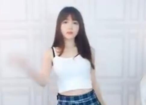 YY美女主播望月井性感热舞《蓝色短裙》