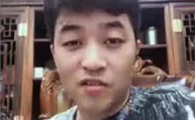 木木哥辟谣没买小白龙，有意谢小宇？