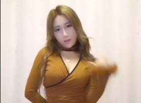 【软妹小九九2017-01-05 20点直播回放】你们叫我老婆我不知道怎么回！