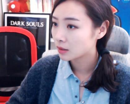 【女流2016-11-12直播回放】女流歌友会谁是真正电音之王！1of4。