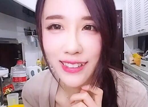 【轩子巨2兔2017-01-24 22点直播回放】中华小当家：剁椒鸡翅。