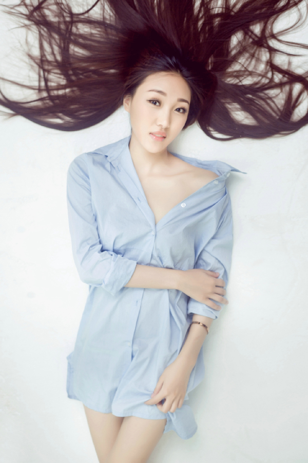 yy新晋女主播朵儿美照来袭1