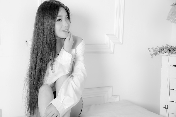 让人流鼻血的美照来袭—YY美女主播甜美筱侨写真照12