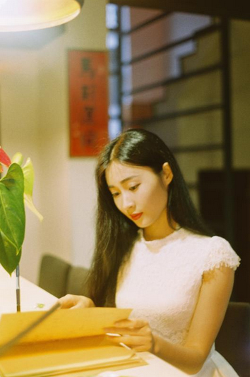 yy超人气主播子伊，宅男清纯女神写真集1