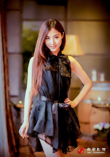 yy超人气主播子伊，宅男清纯女神写真集5
