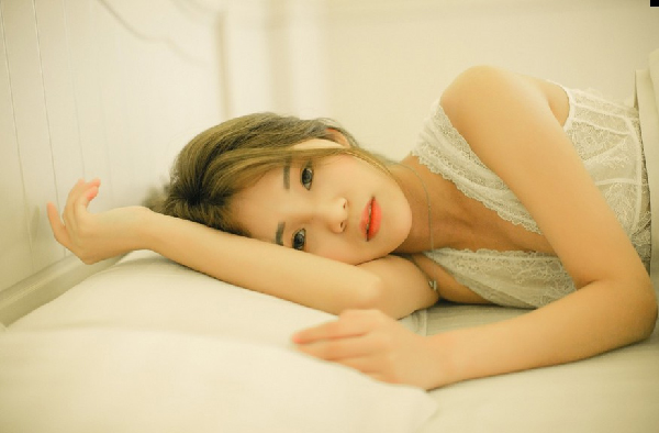 yy美女主播蓝雨曾好性感写真集！3