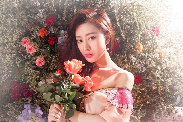 yy美女主播温存艺术写真照出炉4