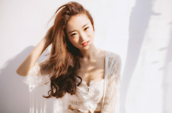 yy长腿女神主播瓷儿~美不美看大腿3