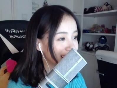 周二珂2017-05-07 22时14分直播录像回放 唱会歌，聊聊天！