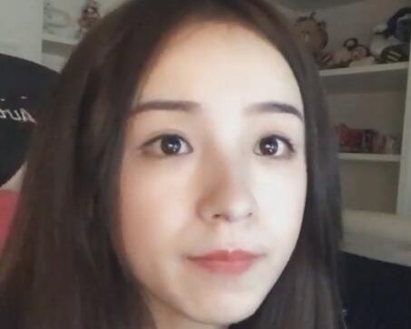 周二珂2017-06-07 23时31分直播录像回放 唱会歌~！