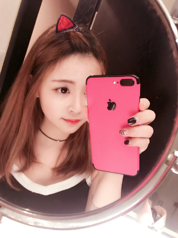 yy俏皮与大胸相结合—美女主播灵儿美照来袭！1