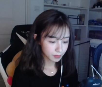 周二珂2017-06-24 21时1分直播录像回放 你的月亮我的珂～！