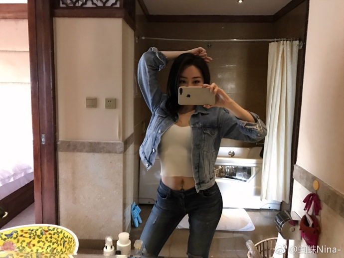 yy美女主播蜘蛛性感私照9