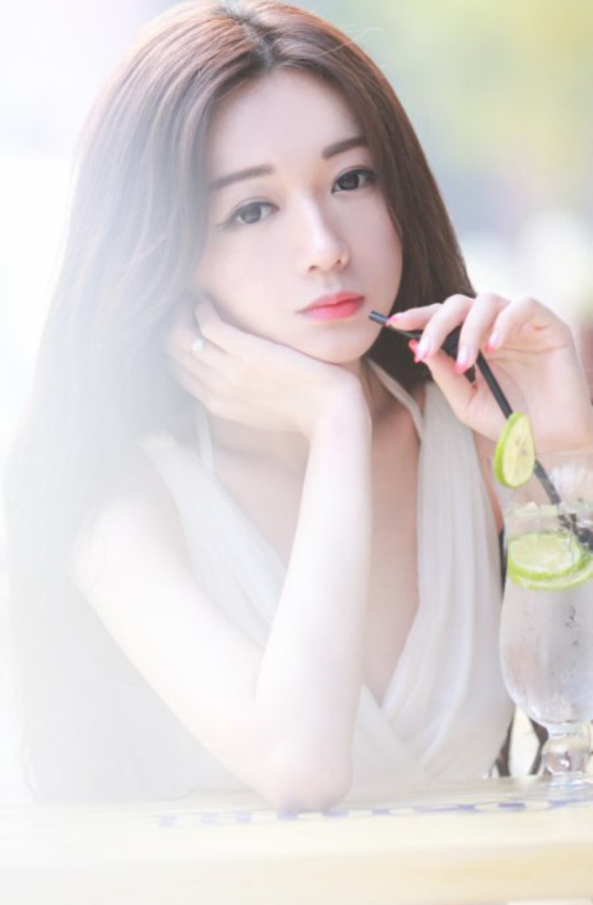 yy美女主播棉花兔性感写真5