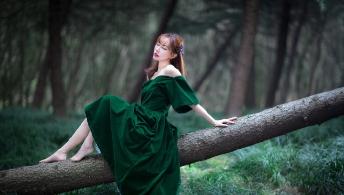 China女主播露娜制服诱惑大尺度写真照片集3